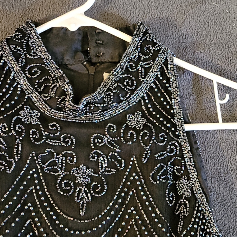 Clothes - Picture 2 of 3